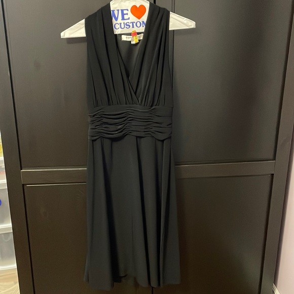 Evan Piccone black cocktail dress.size 4 worn once. Freshly dry cleaned. - Picture 1 of 9